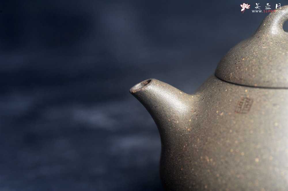 紫砂壶图片：美壶特惠 美壶网特供限量极品高温四号井老青段 精工乳瓢茶壶 装饰人物 特文气 - 宜兴紫砂壶网