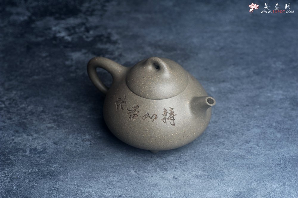 紫砂壶图片：美壶特惠 美壶网特供限量极品高温四号井老青段 精工乳瓢茶壶 装饰人物 特文气 - 宜兴紫砂壶网