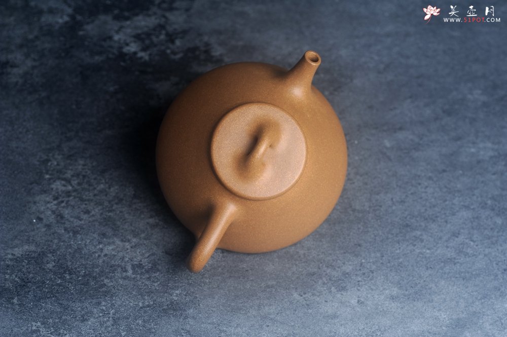 紫砂壶图片：美壶特惠 特好老黄段泥精致子冶石瓢壶 - 宜兴紫砂壶网