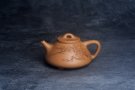 紫砂壶图片：美壶特惠 特好老黄段泥精致子冶石瓢壶 通景装饰梅花 特文气 - 宜兴紫砂壶网