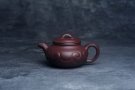 紫砂壶图片：美壶特惠 精致紫泥仿古如意壶 茶人醉爱 - 宜兴紫砂壶网