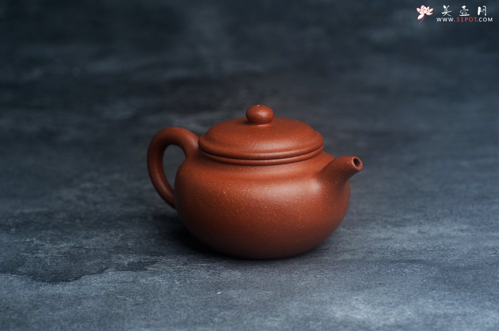 紫砂壶图片：油润降坡泥 超精致全手工仿古壶 气韵流畅 - 宜兴紫砂壶网