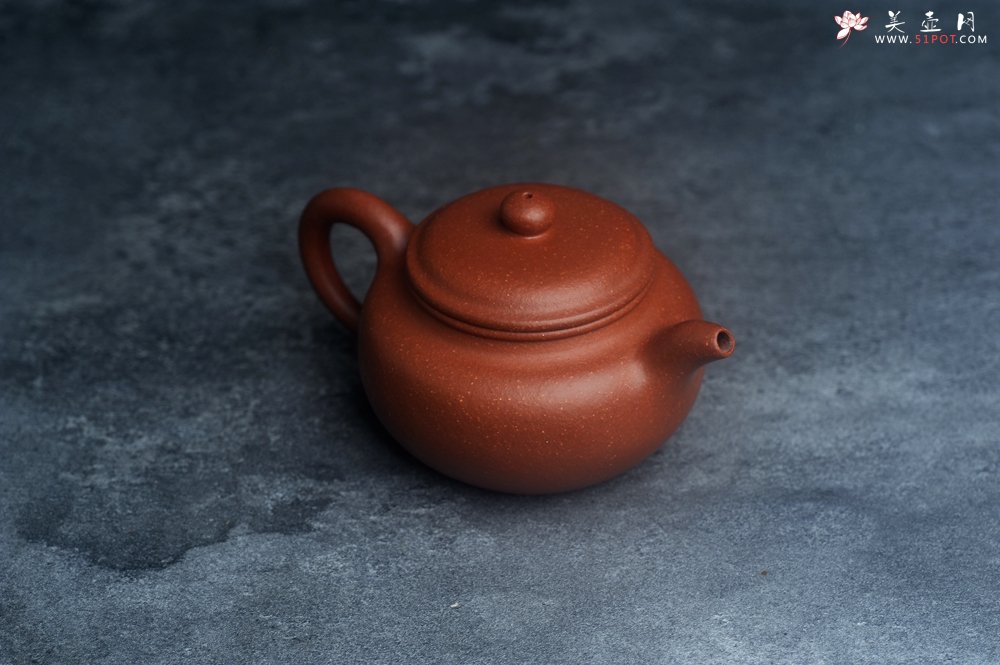 紫砂壶图片：油润降坡泥 超精致全手工仿古壶 气韵流畅 - 宜兴紫砂壶网