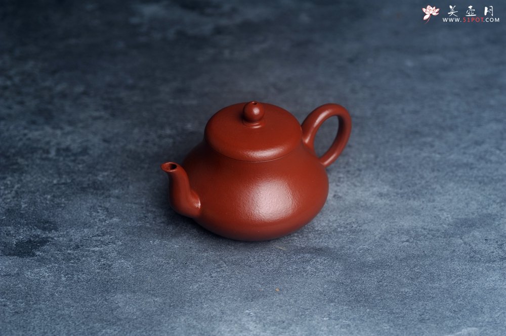 紫砂壶图片：美壶特惠 优质朱泥孟臣款小品君德壶 茶人醉爱 - 宜兴紫砂壶网