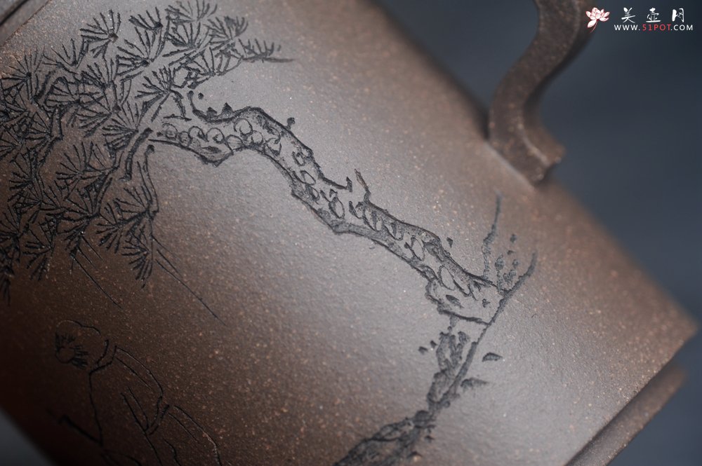 紫砂壶图片：美壶特惠 蠡墅大水潭深井老天青泥 精致圆础壶 装饰文雅 茶人醉爱 - 宜兴紫砂壶网