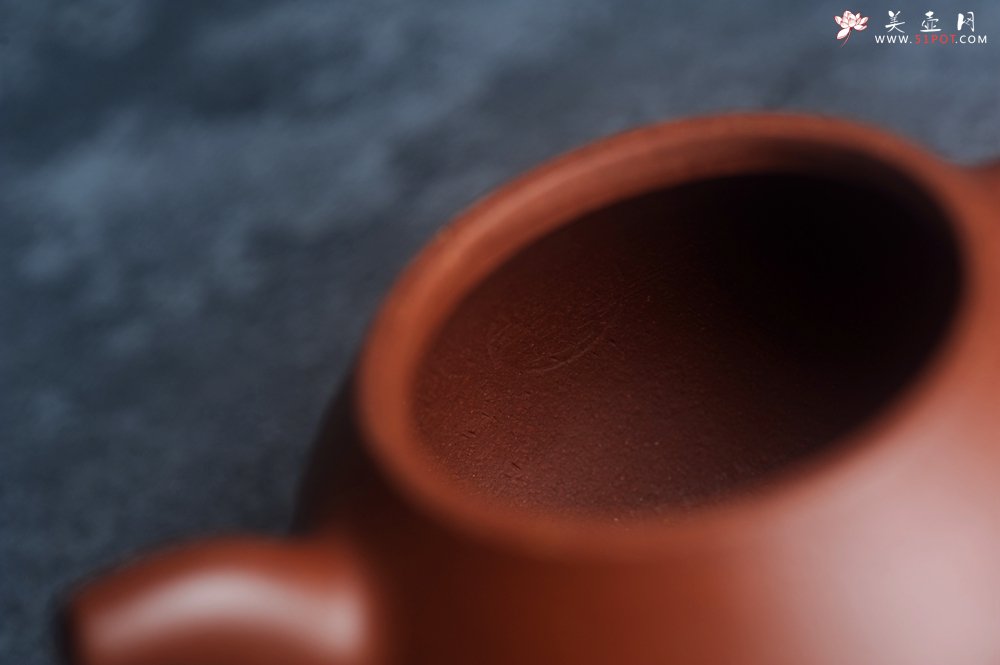 紫砂壶图片：美壶特惠 全手工优质红降坡泥刹凹成型单片拍打潘壶 - 宜兴紫砂壶网