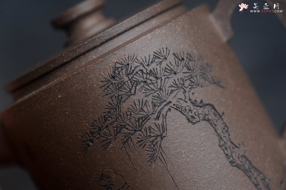 紫砂壶图片：美壶特惠 蠡墅大水潭深井老天青泥 精致圆础壶 装饰文雅 茶人醉爱 - 宜兴紫砂壶网