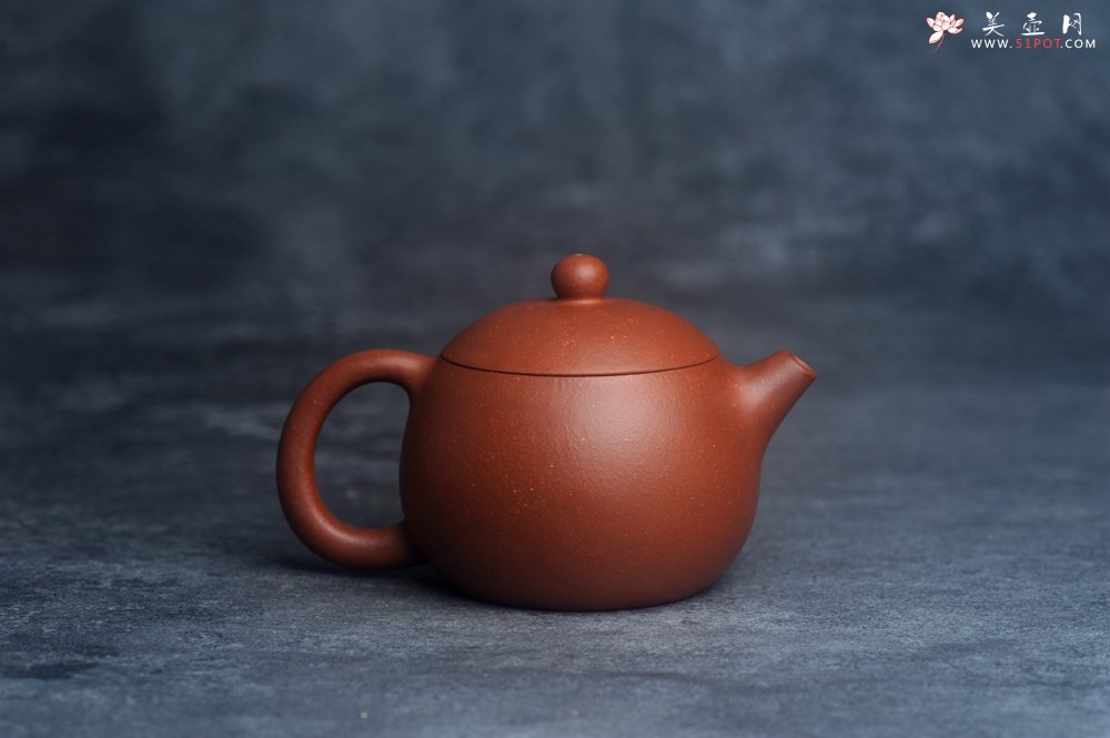 紫砂壶图片：美壶特惠 全手工优质红降坡泥西施壶 特文气 - 宜兴紫砂壶网