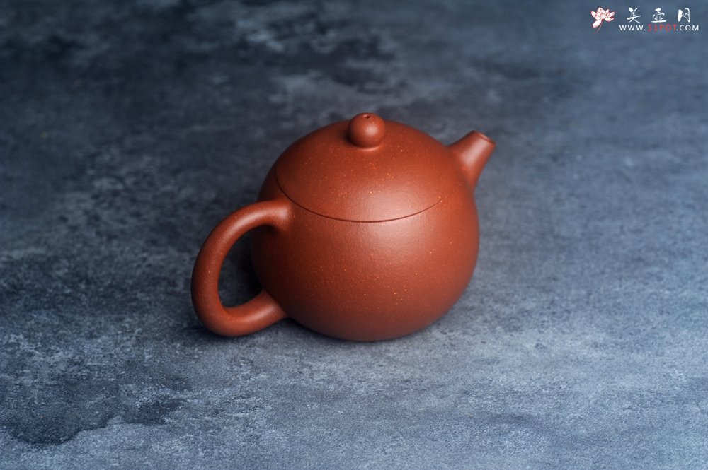 紫砂壶图片：美壶特惠 全手工优质红降坡泥西施壶 特文气 - 宜兴紫砂壶网
