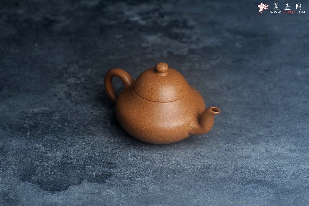 紫砂壶图片：美壶特惠 精工老段君德壶110cc 小壶超难做 极易泡养 杀茶利器 - 宜兴紫砂壶网