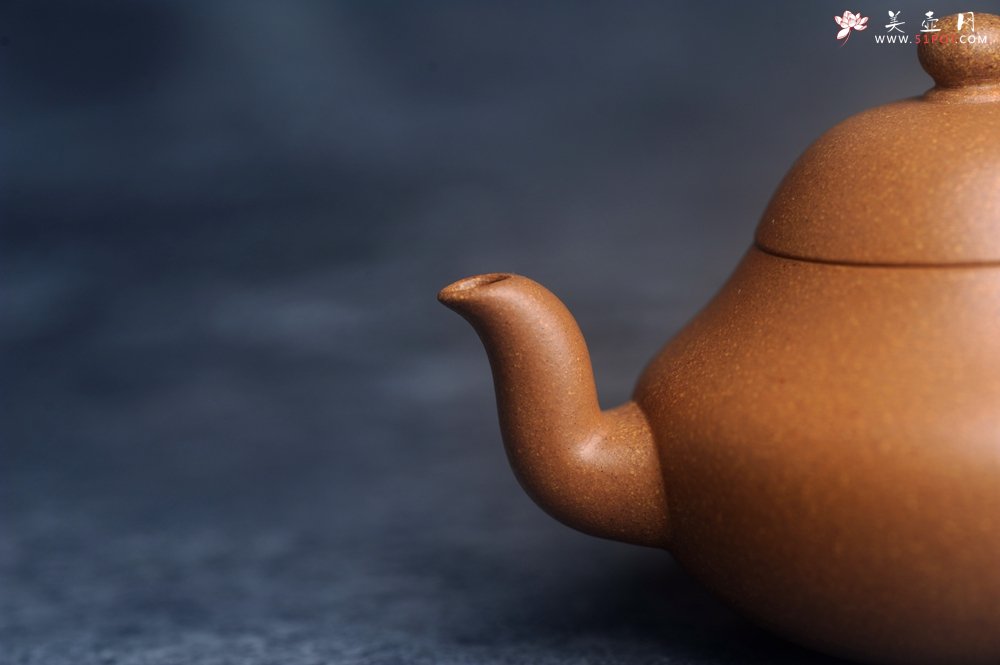 紫砂壶图片：美壶特惠 精工老段君德壶110cc 小壶超难做 极易泡养 杀茶利器 - 宜兴紫砂壶网