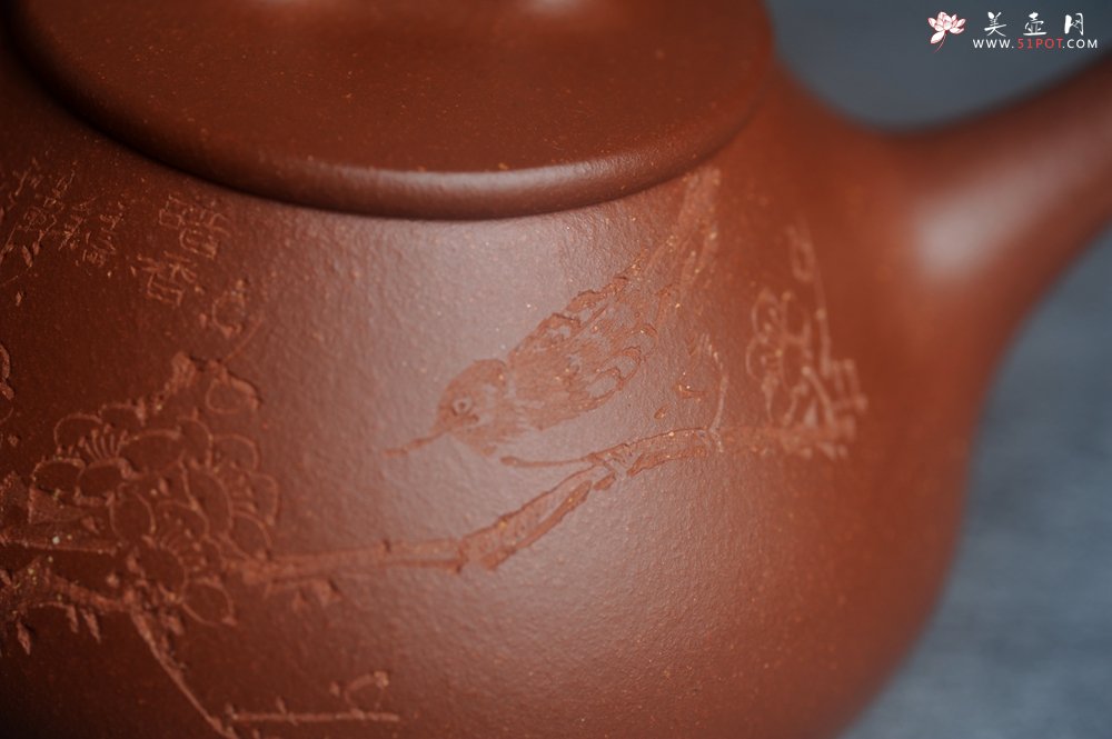 紫砂壶图片：美壶特惠 王老师全手工红降坡合瓢壶230cc 国助工 易轩 杨志超老师刻绘 装饰喜上眉梢特文气 - 宜兴紫砂壶网