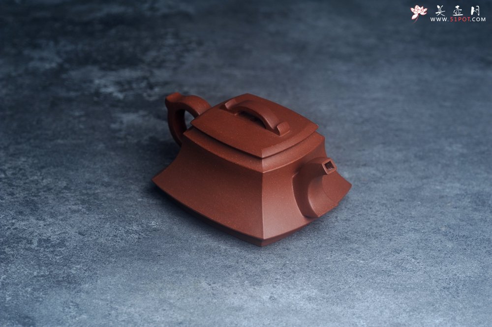 紫砂壶图片：美壶特惠 精致全手工 中槽清腰玉四方壶 - 宜兴紫砂壶网