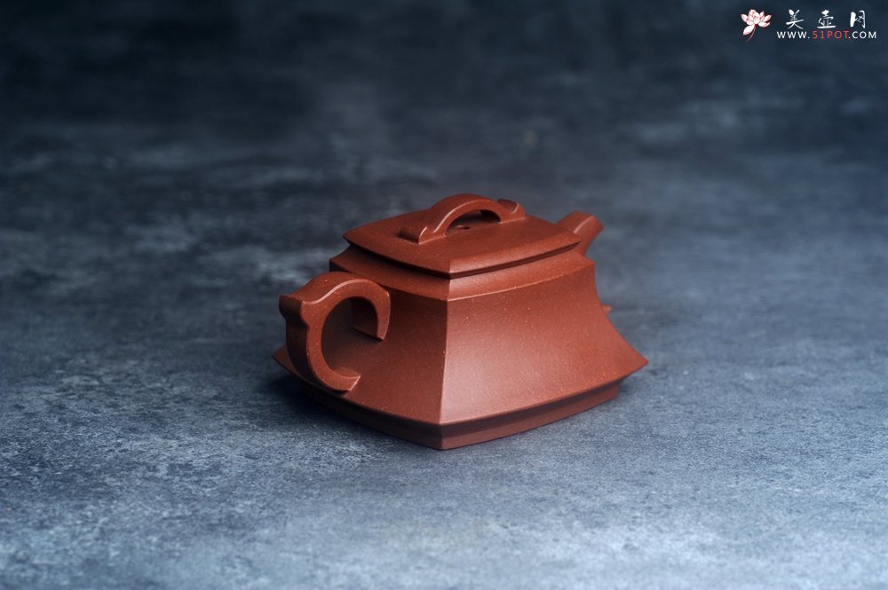 紫砂壶图片：美壶特惠 精致全手工 中槽清腰玉四方壶 - 宜兴紫砂壶网