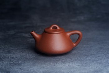 紫砂壶图片：美壶特惠 超精致特好降坡泥小品子冶石瓢 做工和泥料可以和千元作品pk - 宜兴紫砂壶网