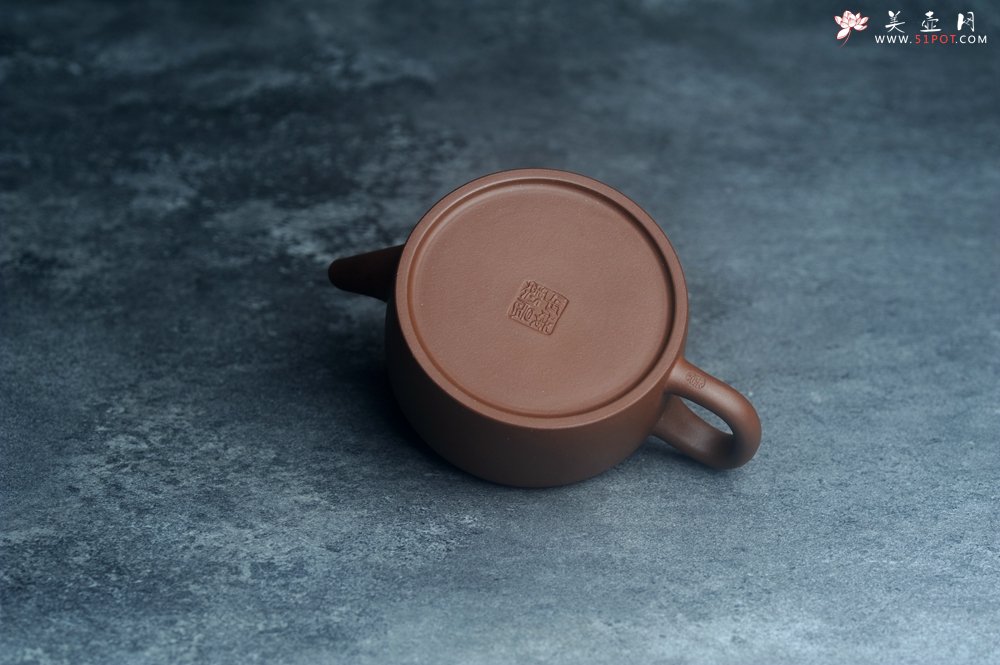 紫砂壶图片：美壶特惠 特好文革紫泥大口实用汉瓦 茶人醉爱 - 宜兴紫砂壶网