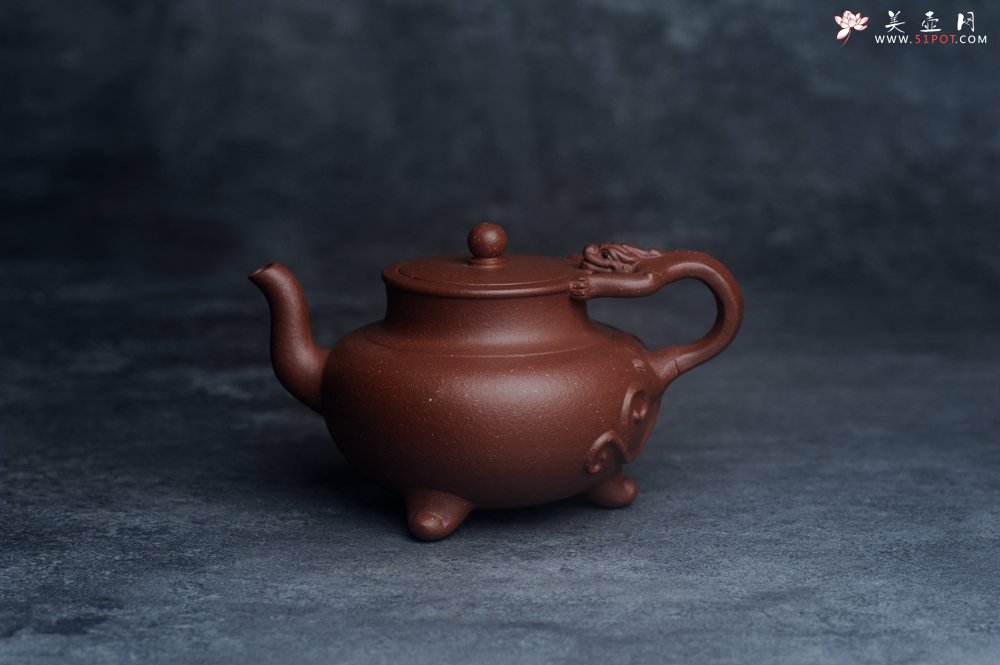 紫砂壶图片：美壶特惠 精致红降坡泥螭龙茶壶 - 宜兴紫砂壶网