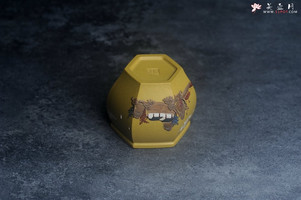 紫砂壶图片：美杯特惠 优质好料黄金段泥好工六方山水主人杯 - 宜兴紫砂壶网