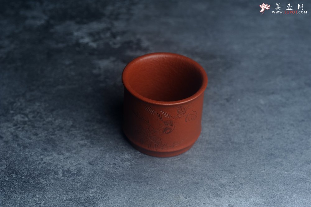 紫砂壶图片：美杯特惠 优质朱泥精致清趣杯 主人杯 装饰文雅 - 宜兴紫砂壶网