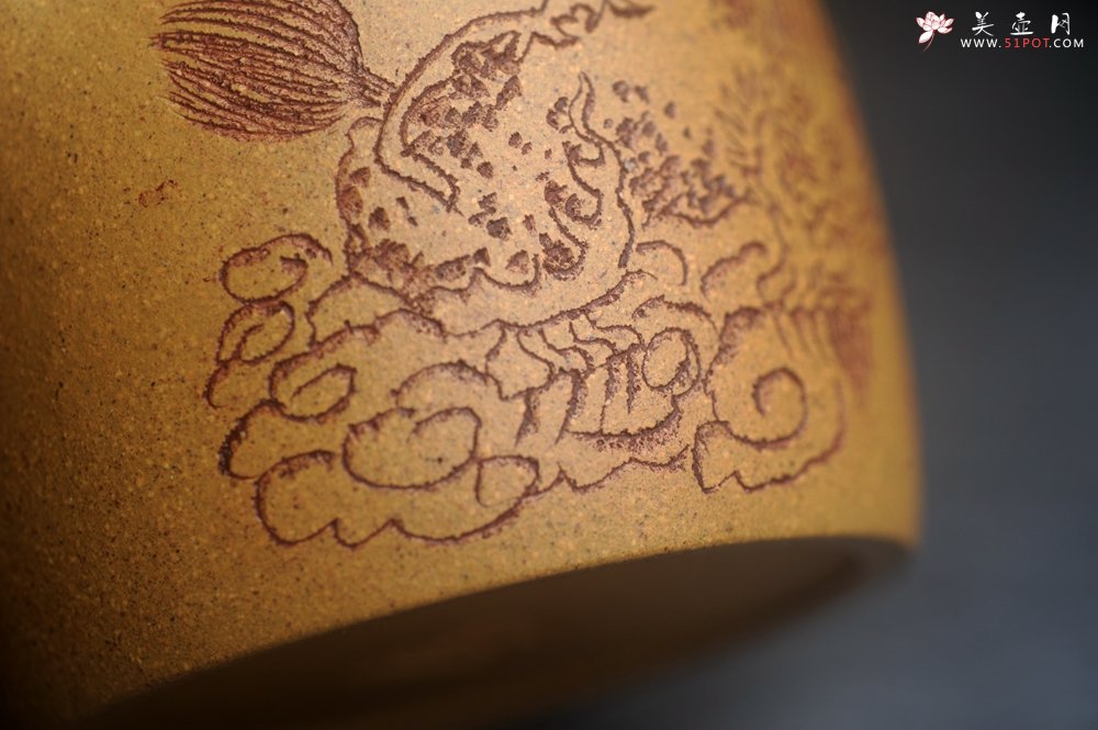 紫砂壶图片：美壶特惠 优质段泥德中 装饰瑞兽图 特文气 - 宜兴紫砂壶网