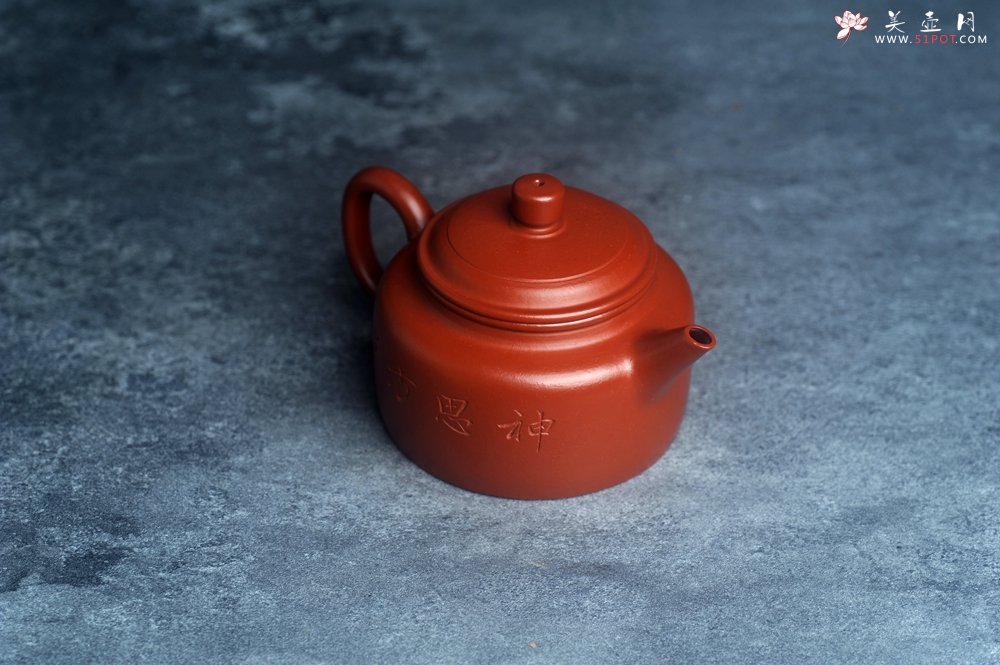 紫砂壶图片：美壶特惠 优质小品朱泥德中 装饰人物 特文气 - 宜兴紫砂壶网