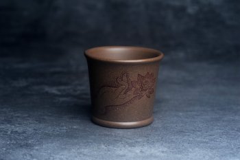 紫砂壶图片：美杯特惠 优质好料好工拈花指主人杯 - 宜兴紫砂壶网