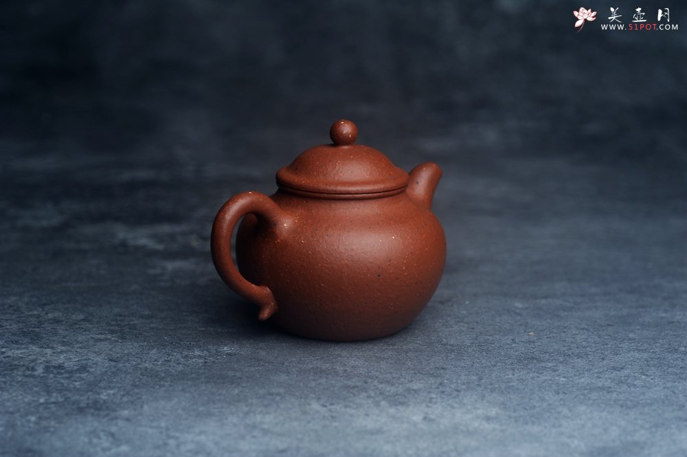 紫砂壶图片：美壶特惠 90年代老料传统老工艺摹古打造 油性十足 铁质丰富 手工摹古莲子壶 独孔 已加过滤网 - 宜兴紫砂壶网