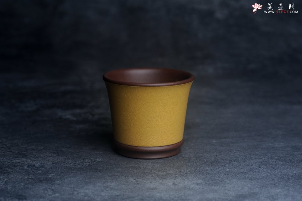 紫砂壶图片：美美杯特惠 精致花鸟紫泥粉黄金段泥主人杯 特文气 - 宜兴紫砂壶网