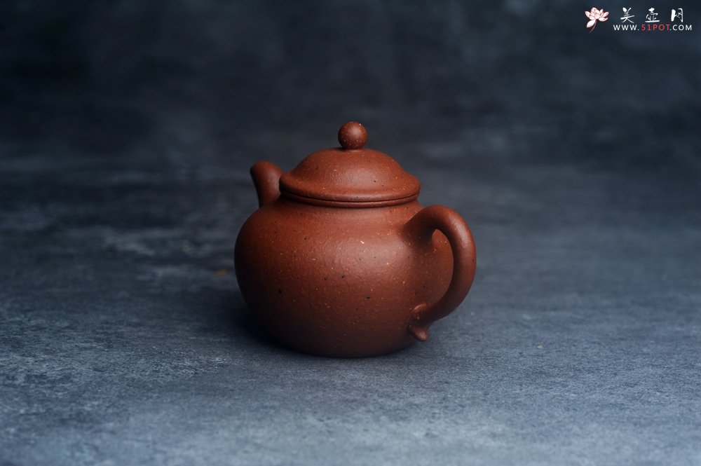 紫砂壶图片：美壶特惠 90年代老料传统老工艺摹古打造 油性十足 铁质丰富 手工摹古莲子壶 独孔 已加过滤网 - 宜兴紫砂壶网
