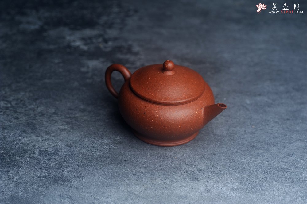 紫砂壶图片：美壶特惠 90年代老料传统老工艺摹古打造 油性十足 铁质丰富 手工摹古水平壶 独孔 已加过滤网 - 宜兴紫砂壶网