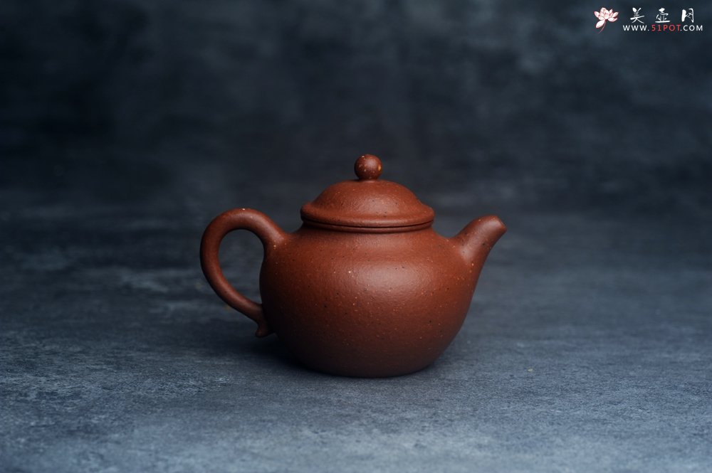 紫砂壶图片：美壶特惠 90年代老料传统老工艺摹古打造 油性十足 铁质丰富 手工摹古莲子壶 独孔 已加过滤网 - 宜兴紫砂壶网