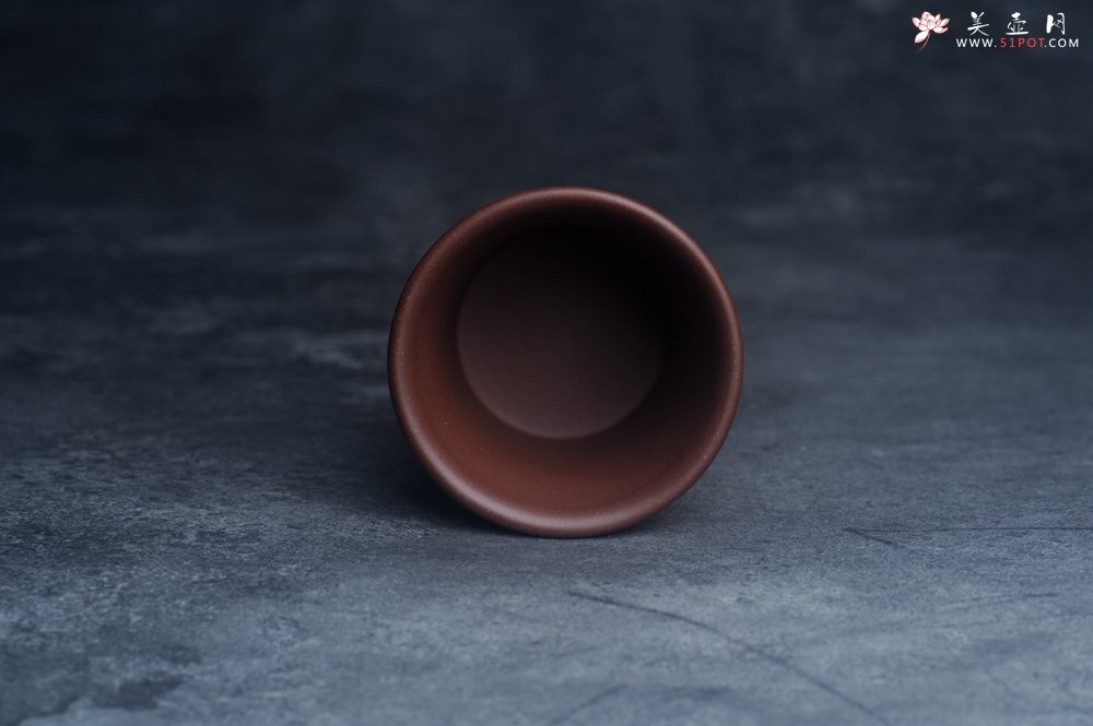 紫砂壶图片：美美杯特惠 精致花鸟紫砂杯 紫泥粉黄金段泥主人杯 茶杯 特文气 - 宜兴紫砂壶网