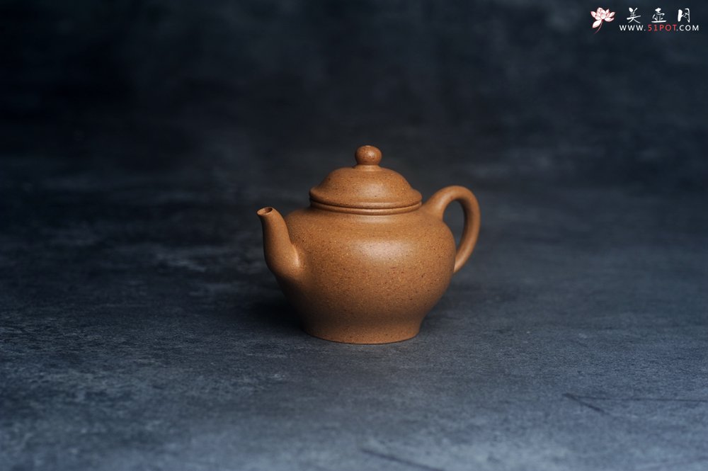 紫砂壶图片：美壶特惠 油润五彩段泥莲子宫灯壶 - 宜兴紫砂壶网
