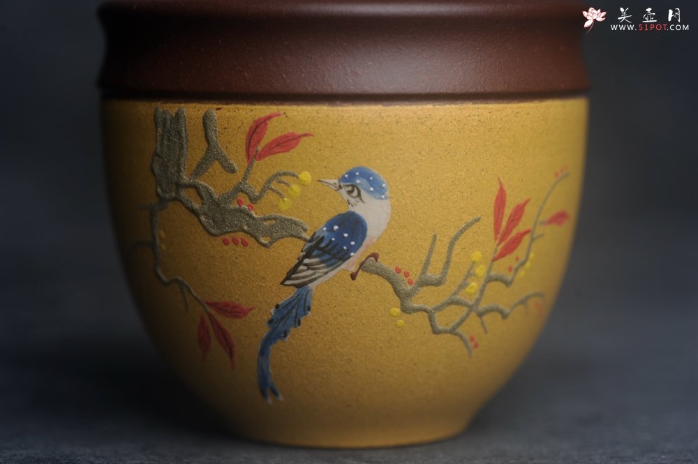 紫砂壶图片：美美杯特惠 精致花鸟紫砂杯 紫泥粉黄金段泥主人杯 茶杯 特文气 - 宜兴紫砂壶网