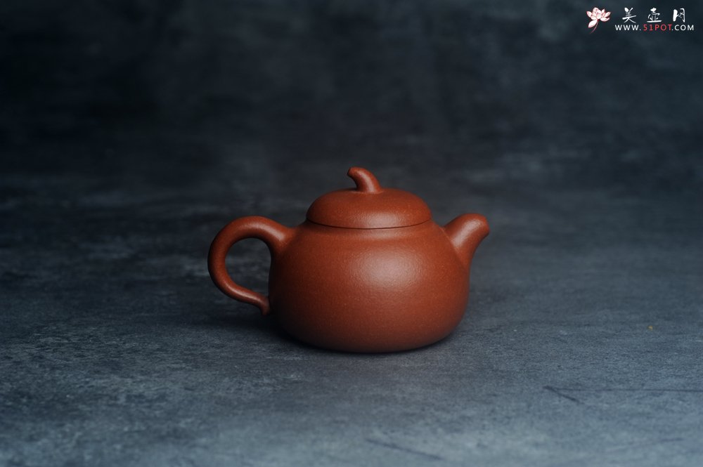 紫砂壶图片：美壶特惠 特好降坡泥茄瓜壶 茶人醉爱 - 宜兴紫砂壶网