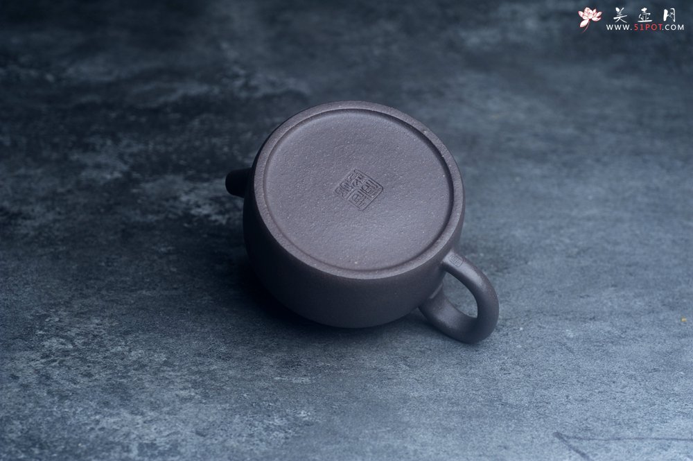 紫砂壶图片：美壶特惠 特好天青泥德中紫砂壶 矿物质丰富 - 宜兴紫砂壶网