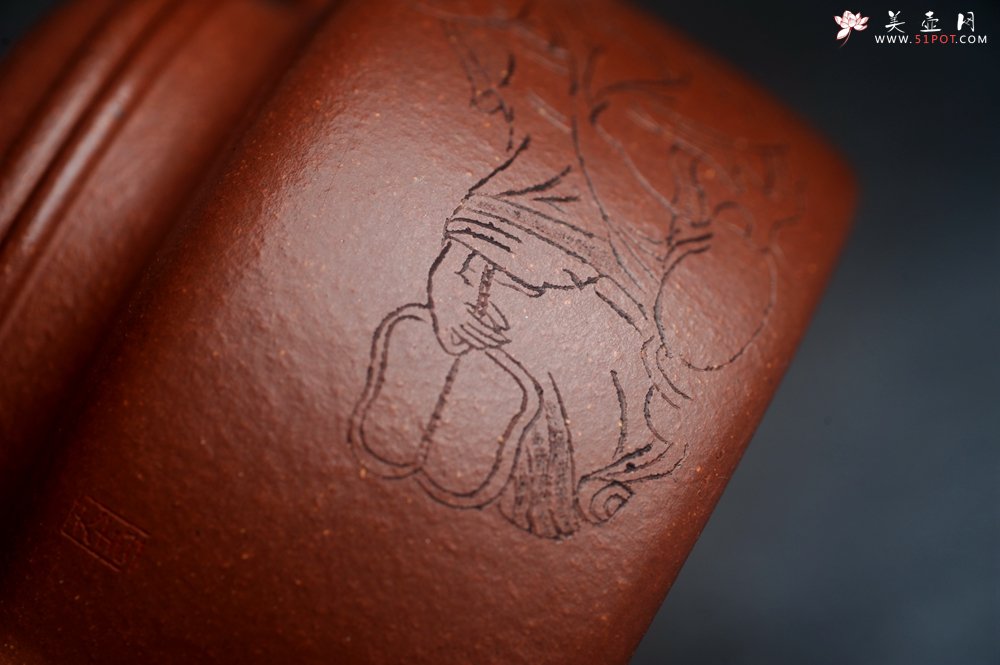 紫砂壶图片：美壶特惠 精致特好降坡泥德中壶 装饰人物特文气 - 宜兴紫砂壶网