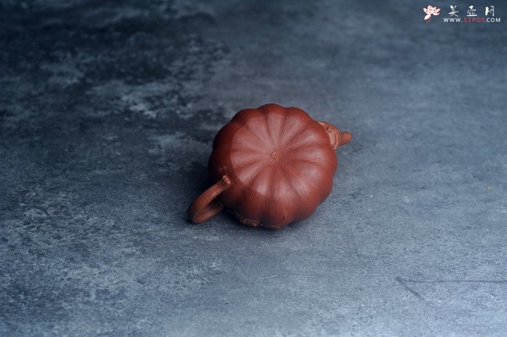 紫砂壶图片：美壶福利特惠 美壶专属定制 精致好料迷你小南瓜紫砂壶  肌理丰富生动 - 宜兴紫砂壶网