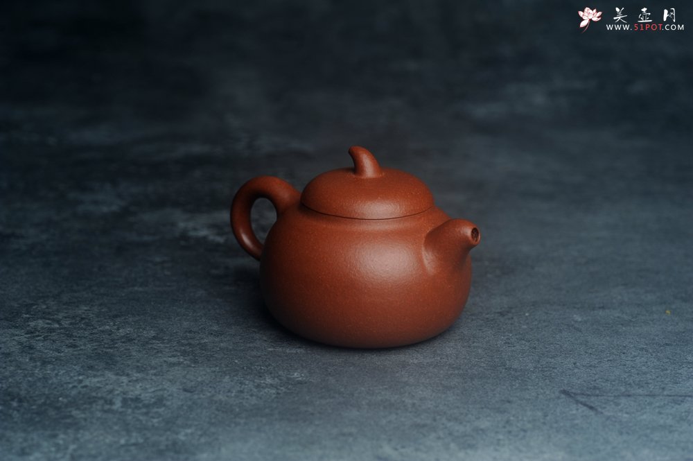 紫砂壶图片：美壶特惠 特好降坡泥茄瓜壶 茶人醉爱 - 宜兴紫砂壶网