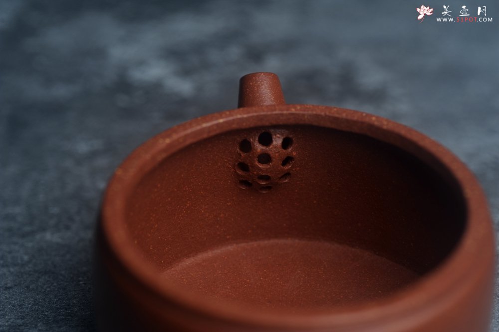 紫砂壶图片：美壶特惠 特好降坡泥矿物质丰富汉瓦壶 - 宜兴紫砂壶网