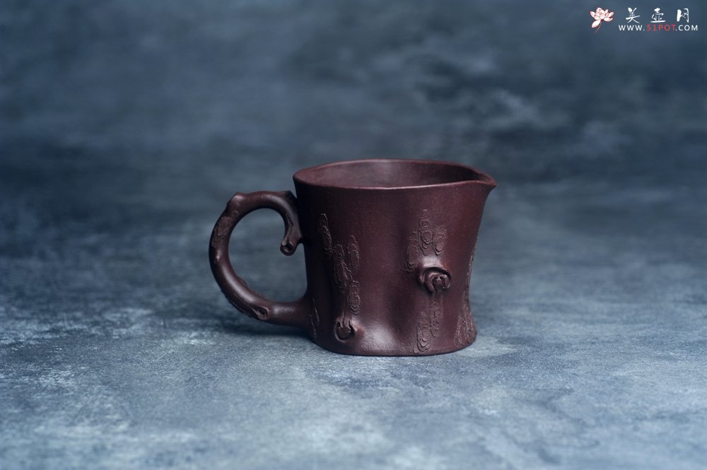 紫砂壶图片：实力演绎全手工重器松桩套组 一壶（280cc）二杯（130cc）一公道杯（188cc） - 宜兴紫砂壶网