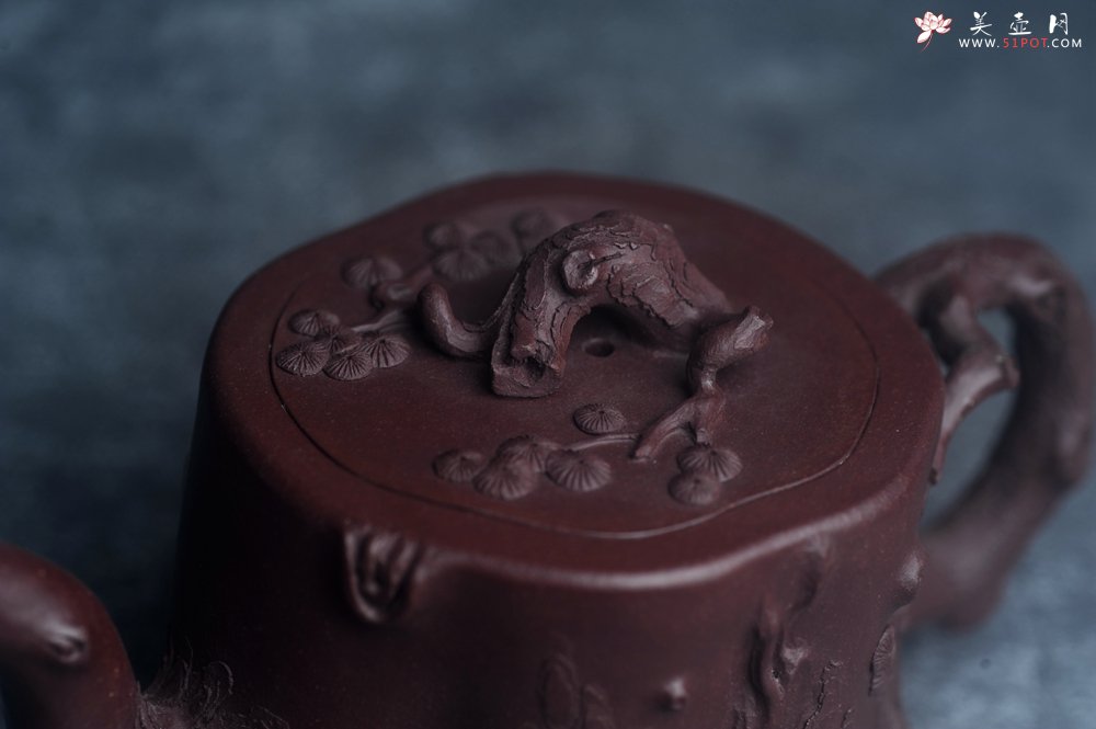 紫砂壶图片：实力演绎全手工重器松桩套组 一壶（280cc）二杯（130cc）一公道杯（188cc） - 宜兴紫砂壶网