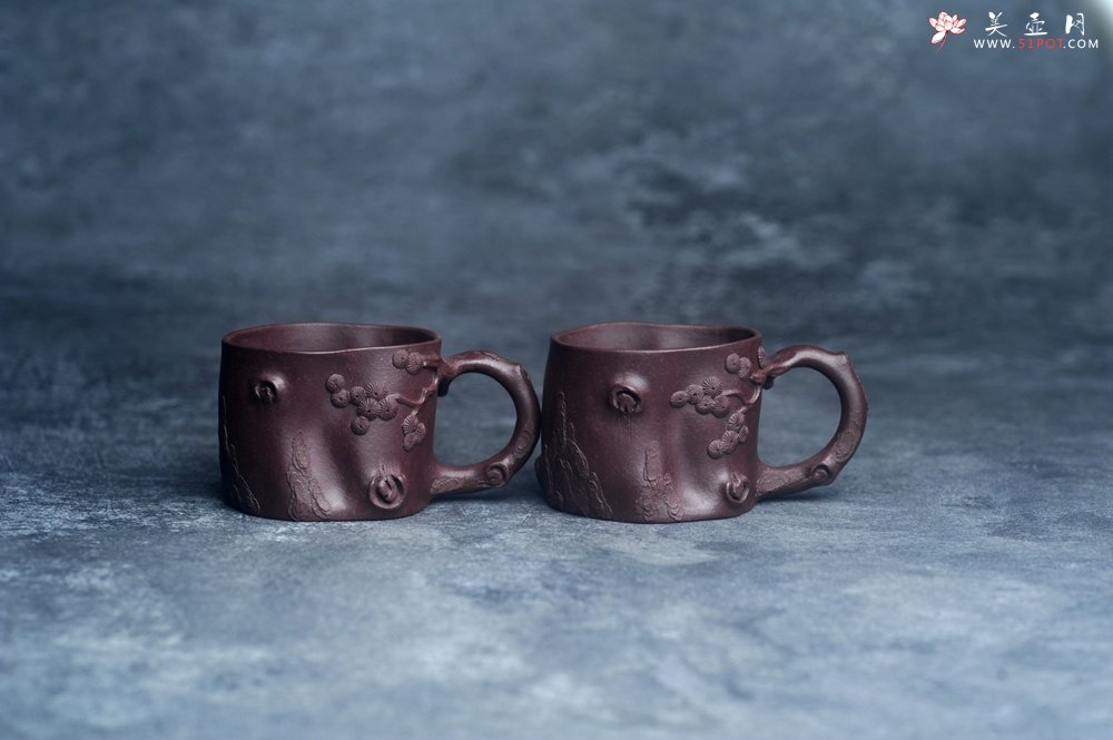 紫砂壶图片：实力演绎全手工重器松桩套组 一壶（280cc）二杯（130cc）一公道杯（188cc） - 宜兴紫砂壶网