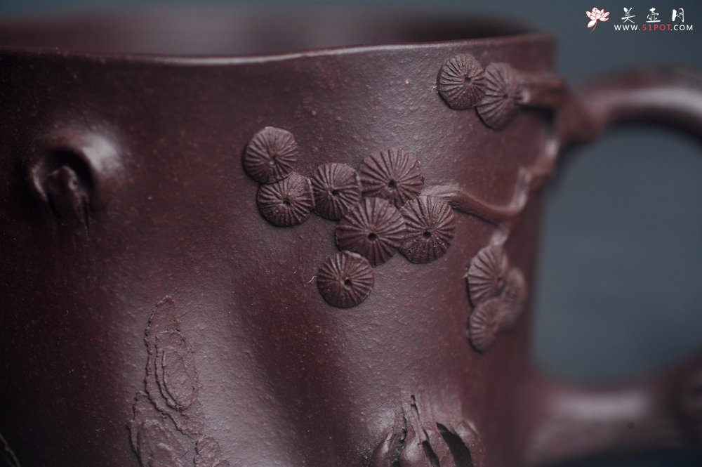 紫砂壶图片：实力演绎全手工重器松桩套组 一壶（280cc）二杯（130cc）一公道杯（188cc） - 宜兴紫砂壶网