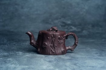 紫砂壶图片：实力演绎全手工重器松桩套组 一壶（280cc）二杯（130cc）一公道杯（188cc） - 宜兴紫砂壶网