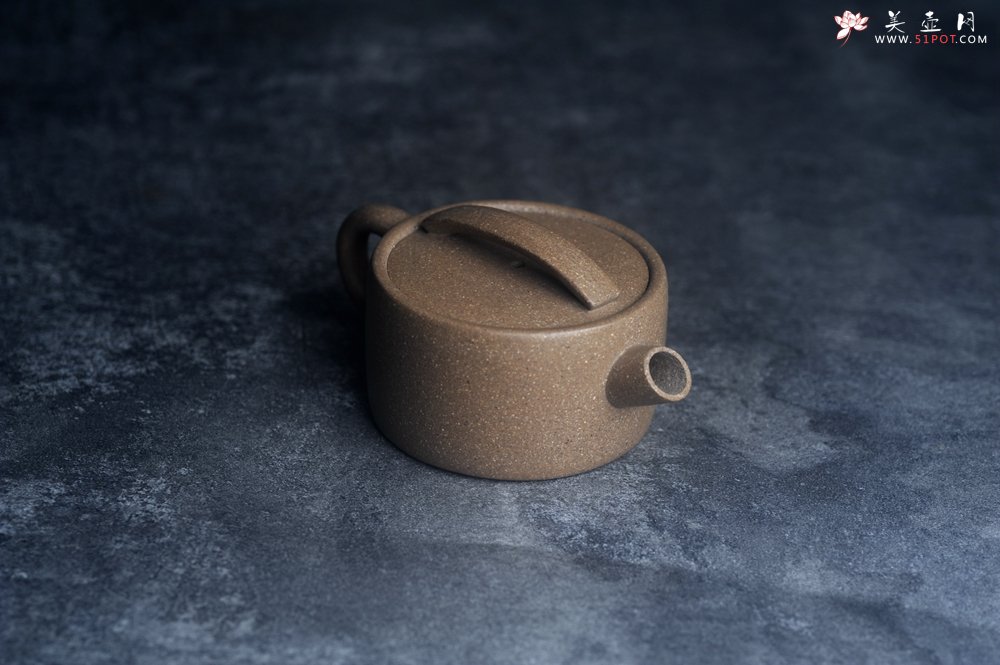 紫砂壶图片：美壶特惠 特好青段泥大炮汉瓦紫砂壶 出水爽利 - 宜兴紫砂壶网