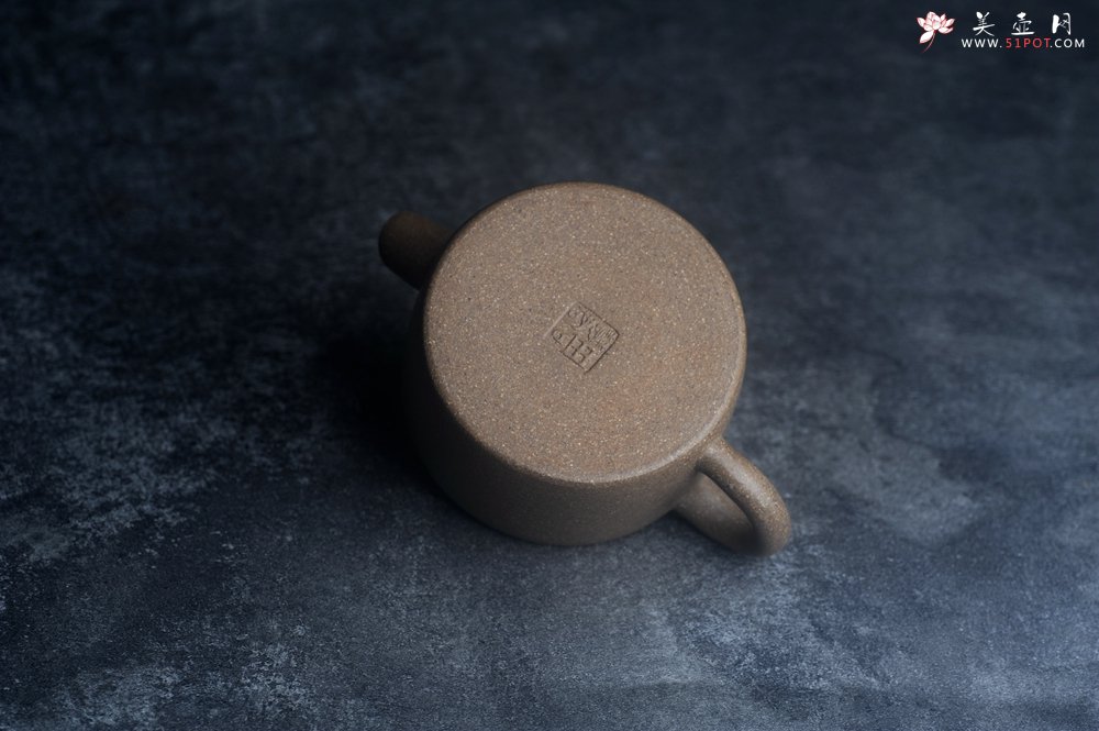 紫砂壶图片：美壶特惠 特好青段泥大炮汉瓦紫砂壶 出水爽利 - 宜兴紫砂壶网