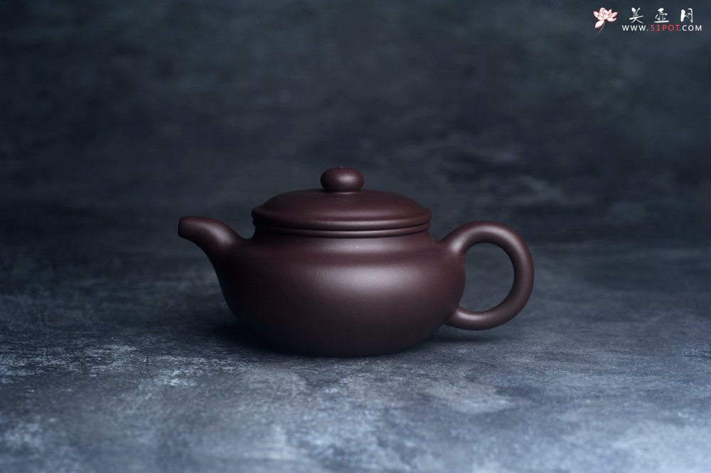 紫砂壶图片：潜力股王老师 美壶特惠 老紫泥全手工大亨仿古壶 - 宜兴紫砂壶网