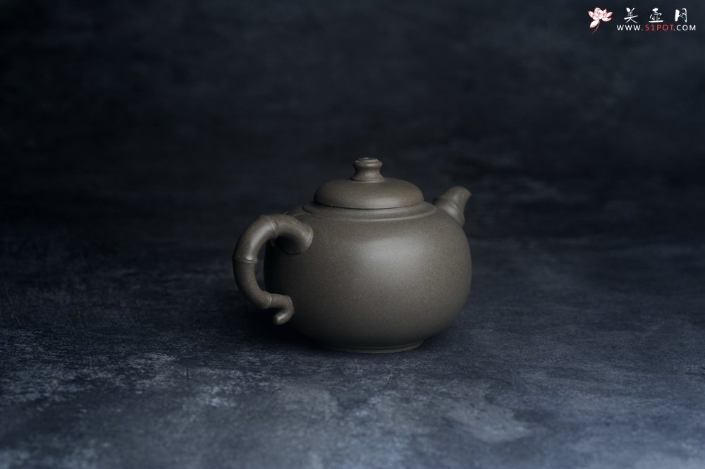 紫砂壶图片：美壶特惠 精品老青段泥福竹紫砂壶 茶人醉爱 - 宜兴紫砂壶网