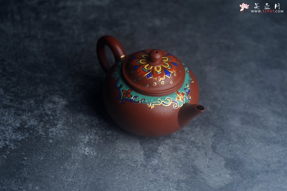 紫砂壶图片：美壶特惠 优质朱泥宫廷风格珐琅彩水平壶 茶人醉爱 - 宜兴紫砂壶网